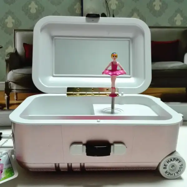 INTERESTING TOYS - Image 2